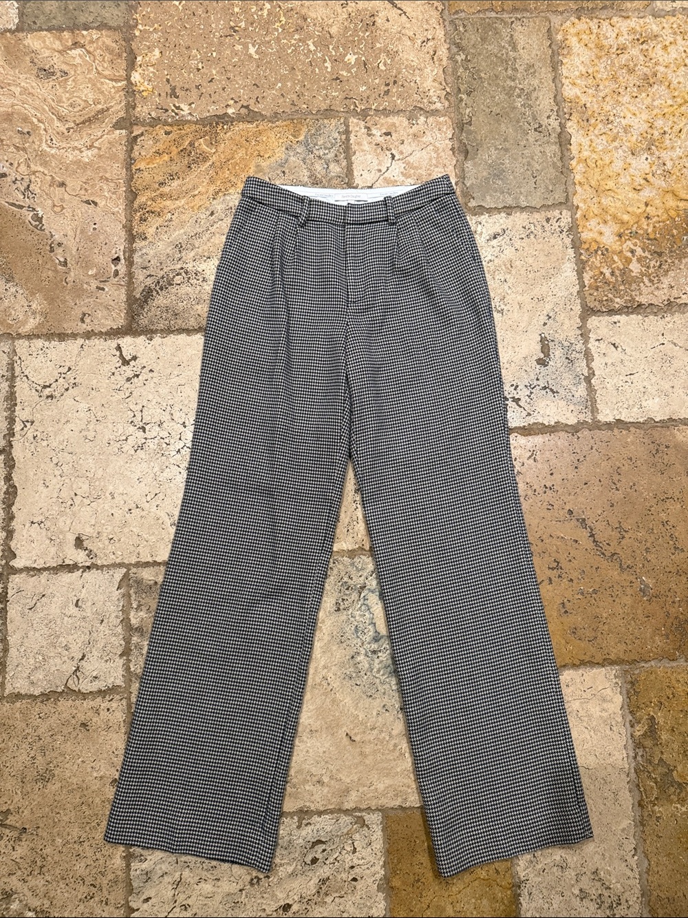 Favorite Daughter houndstooth navy pants